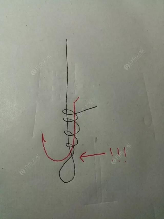 正常的钩子,子线和线头都是笔直的
