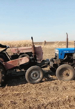 弹射起步,你别说,这几万块钱还真不是白花的,柴油发动机,还是后驱!