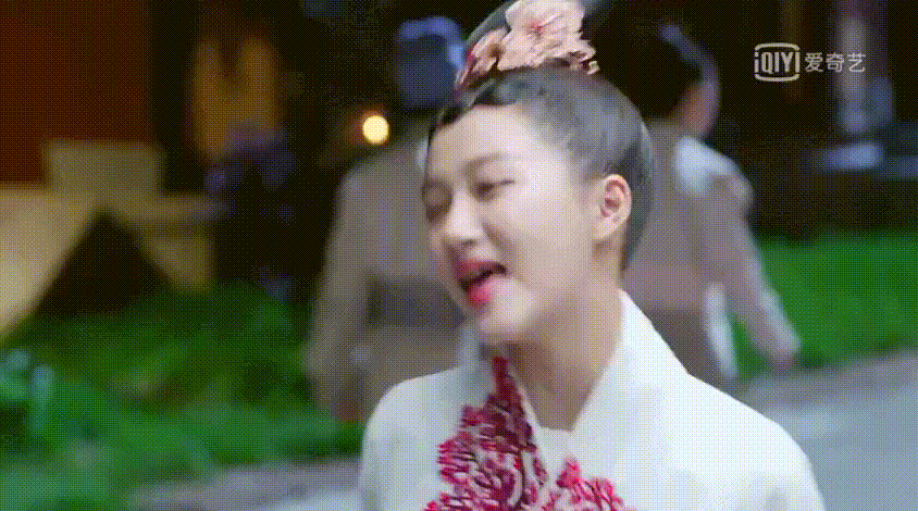 关晓彤刚对《凤囚凰》表了态,她要弃剧,呵呵