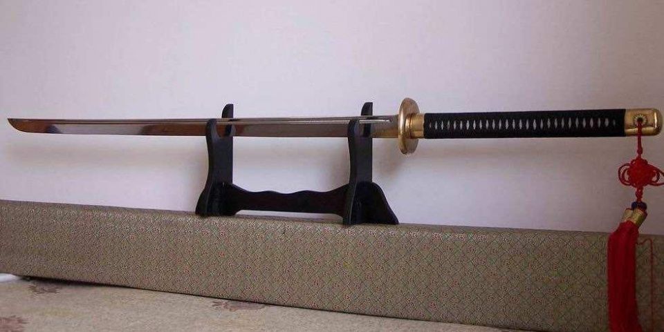 同为双手使用,中国斩马刀和日本武士刀,谁更强?