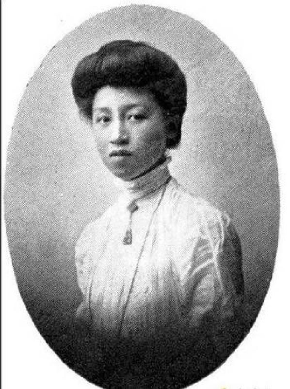 薄命,1915年因病逝世,年仅24岁 四姨太日本小妾市冈鹤子因怀孕被疑