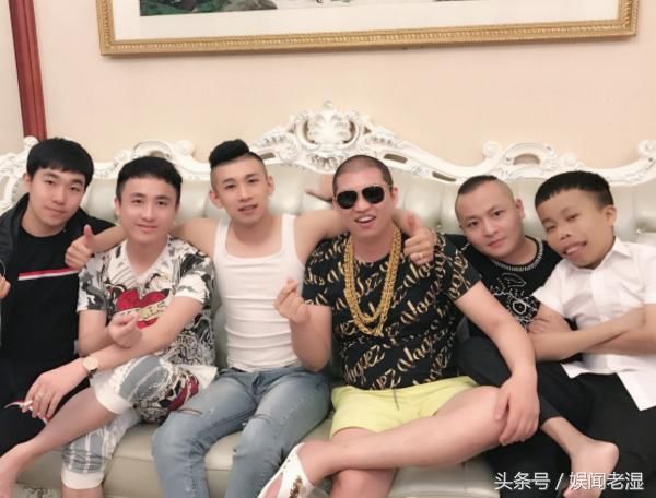 快手方丈被封9天怒骂幕后黑手,散打哥发声回应!
