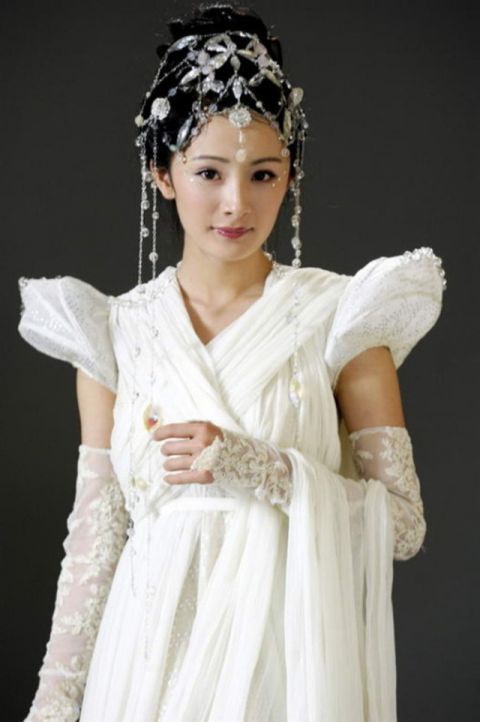 古装剧中最美白衣女子,杨幂垫底,刘亦菲第三,第一堪称