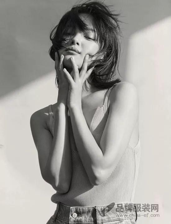 《智族GQ》时尚写真性感辛芷蕾演绎高级性感迅雷下载主演员播迅雷下载图片