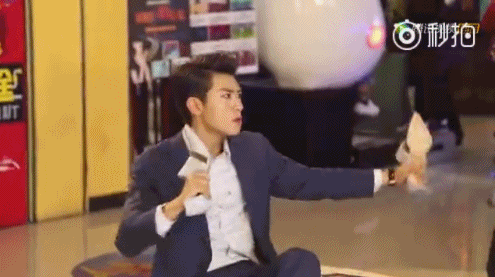 别惹我,我嗨起来自己都怕!