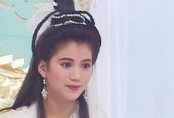 看到袁咏仪的古装造型终于知道她为什么叫靓靓,网友:不输王祖贤
