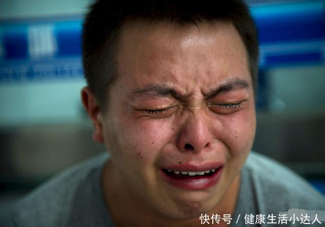 梦境解析，梦见别人给我偷了件衣服，被老板发现后又归还的深层含义