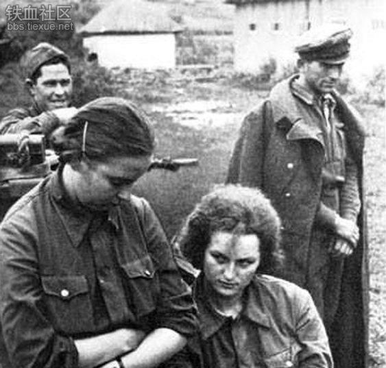 有接近半数的苏联女兵阵亡,被俘或者失踪