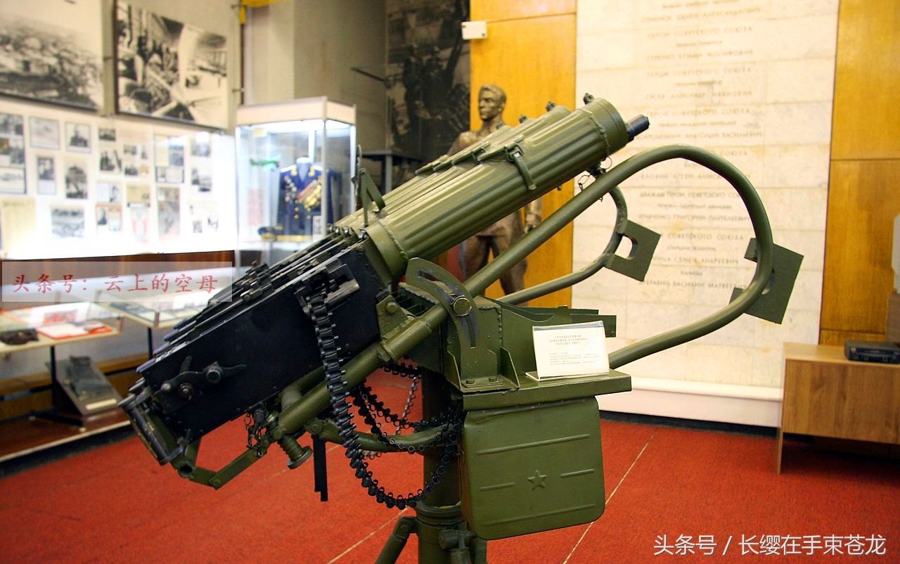 防空还是打步兵?四联装马克沁重机枪火力凶猛
