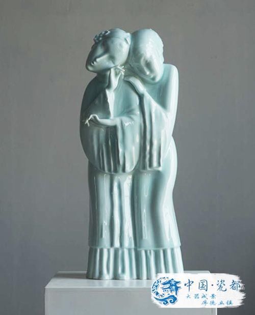 景德镇陶瓷大学教师在首届雕塑大赛上获奖