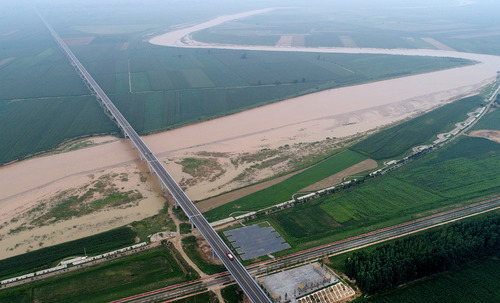 陕西沿黄公路惠及沿线群众