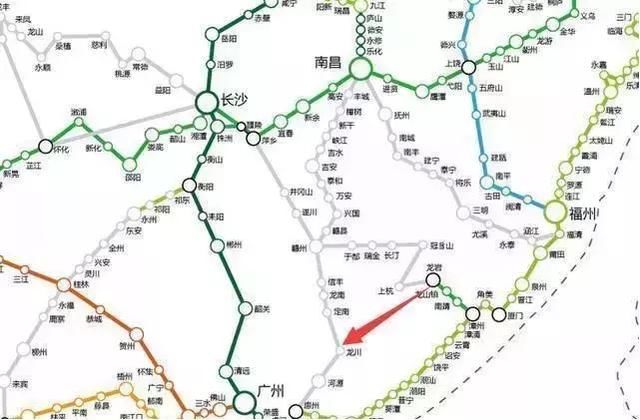 130公里 时 速:205km/h 总投资:144亿 开工时间:2019年 32 沈白高铁