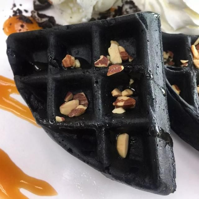 黑色面包