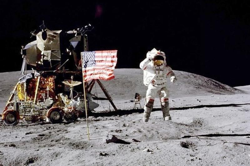 美国"阿波罗"登月照片