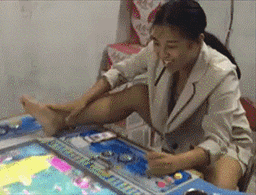 大妈游戏而已,咱能别这么较真吗