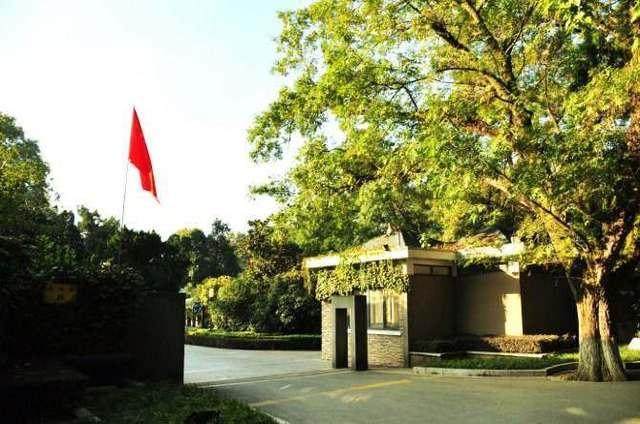 什么级别的军队干部才有资格住"军区大院"-北京时间