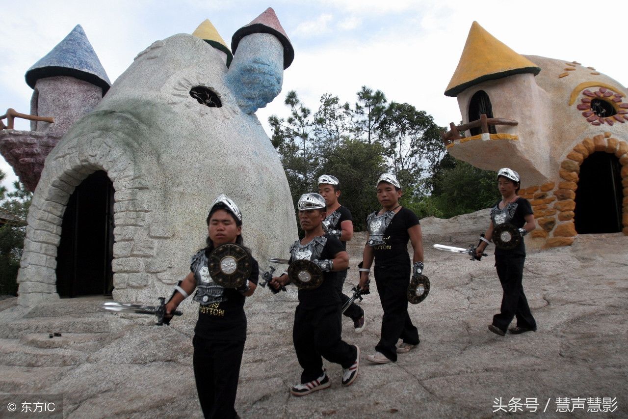 实拍云南小矮人王国,最小18最大48岁!渴望被社会正视