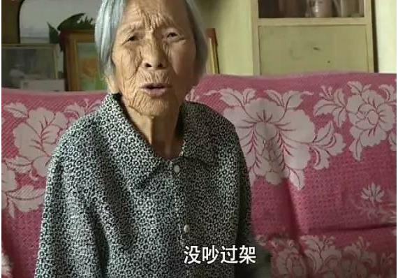 小姑子离异住我家,婆婆唤我为"奴,我一句话,婆婆后悔万分!