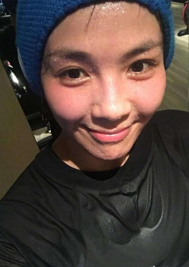 刘涛赵丽颖林心如素颜健身大汗淋漓, 这个细节看出林心如在说谎