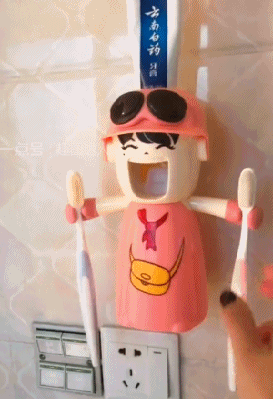 搞笑gif图:女演员还有屁股替身的?这也太厉害了吧