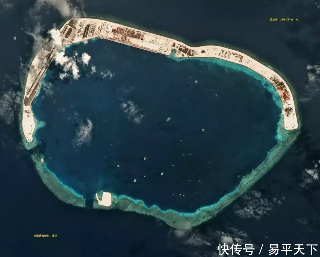 美济礁距离菲律宾本土的巴拉望岛200余公里,解放军两架运-7飞机此前