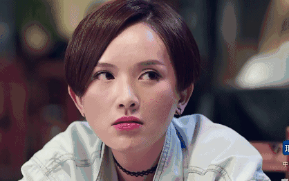 朋友圈热议:为什么女人总爱翻白眼?