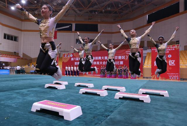 第9届北京市体育大健美操v体育1700名爱好点球足球判罚手球图片