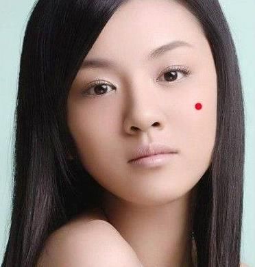 这些痣相不可多得,女人有一颗好命,有两颗富贵,有三颗