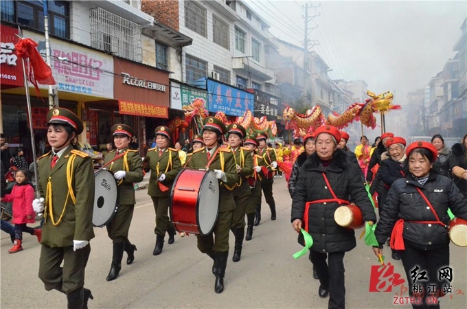 桃江县武潭镇:满城欢声笑语闹元宵