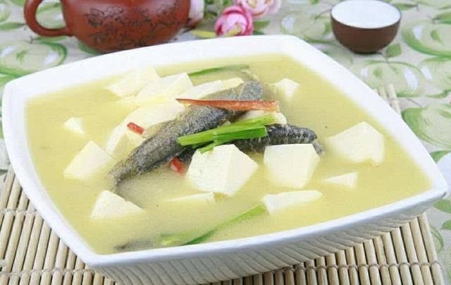 梦见泥鳅咬人,潜意识中的警示与启示 梦见泥鳅咬人,潜意识中的警示与启示