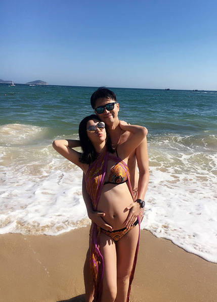 王雷当爸爸了!李小萌孕照原来这么美