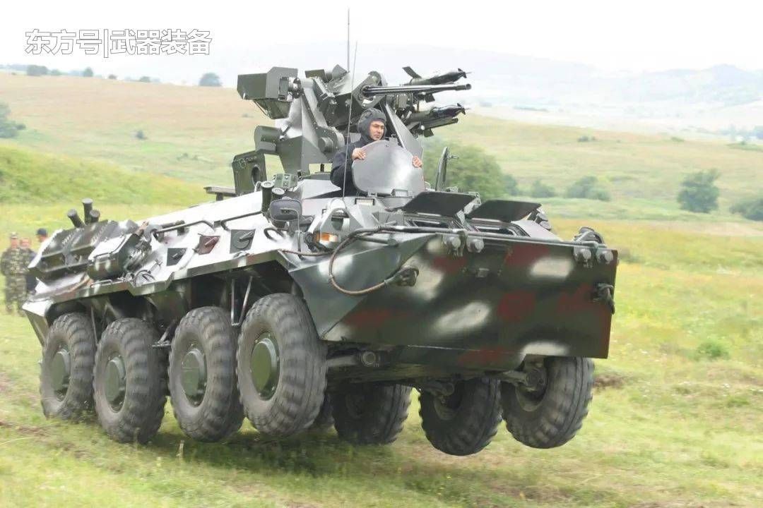 俄罗斯新研发装甲车,能防核武和生化武器,号称陆上最强装甲车
