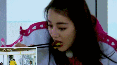 杨紫自黑