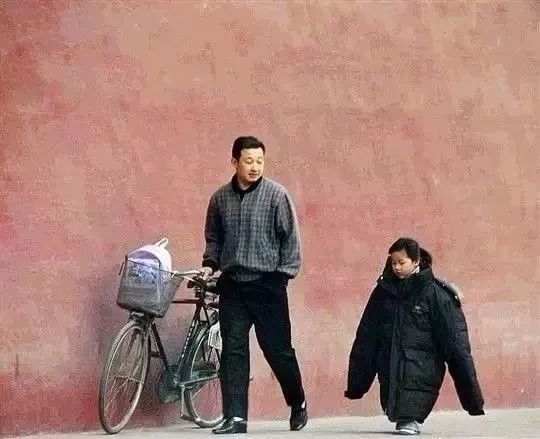 天底下最感人的父母,所有人都看哭了