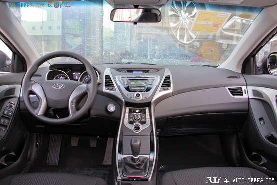 2015款 现代朗动 1.6l 手动领先型