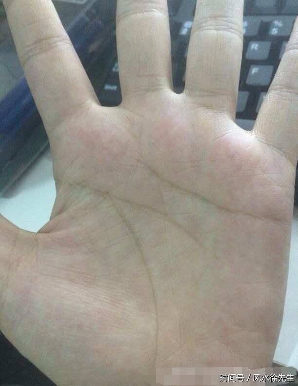 此处太长的手相,注定是一生四处奔波,一辈子忙碌命,难