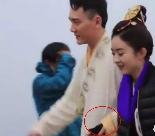 赵丽颖冯绍峰宣布已在一起,称:你是我这辈子最爱的人!谢娜送