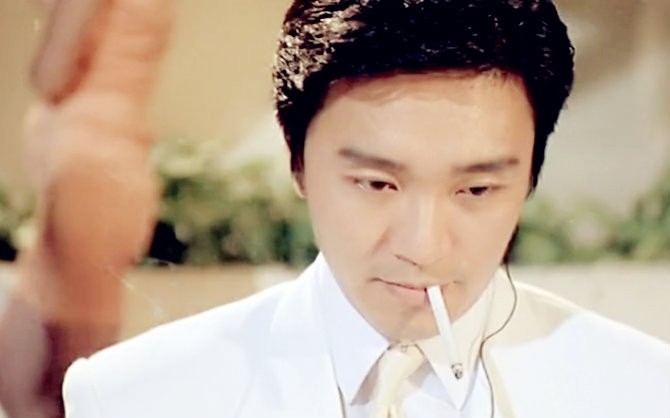 而他的喜剧表演是真的可以让人笑中带泪,泪过之后品尝生活的心酸