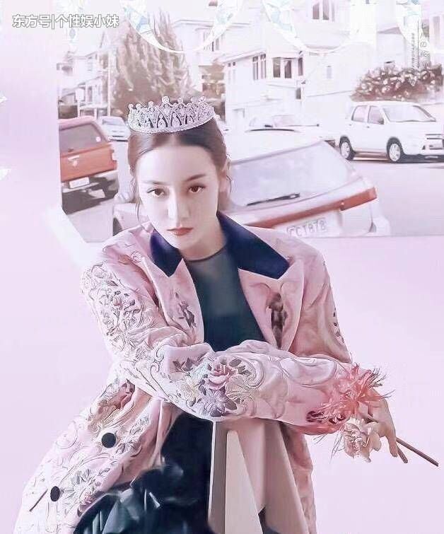 迪丽热巴:戴上皇冠美成仙女,身材绝美让人魂牵梦绕!