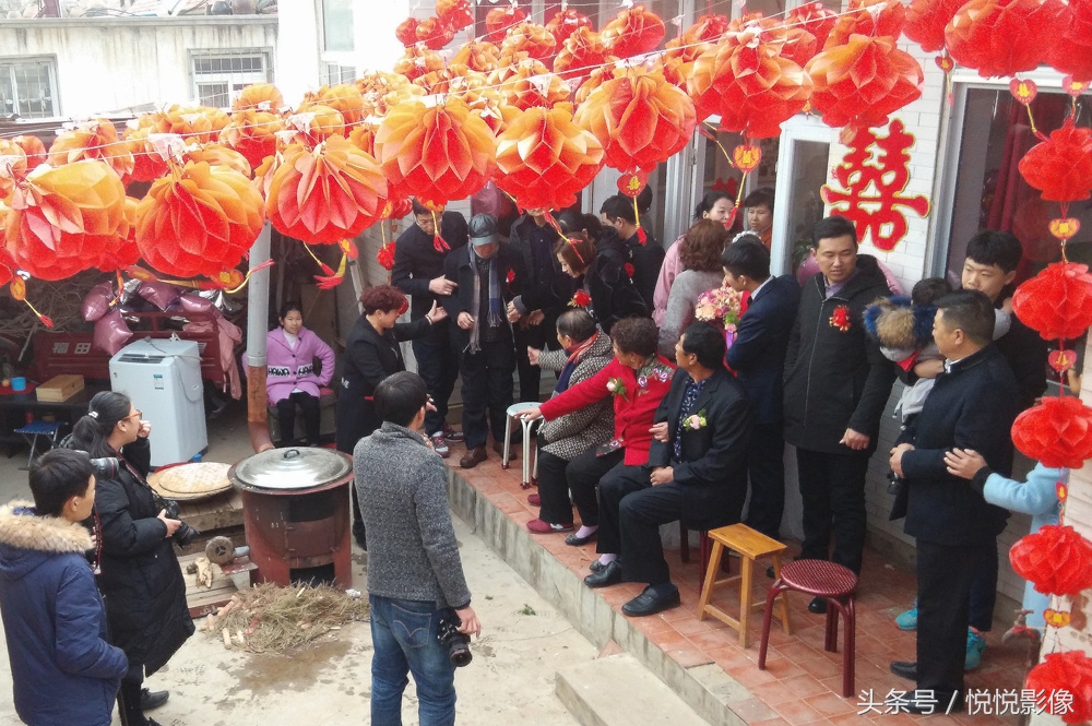 吃饺子拿红包!作者客串婚车司机拉新郎媳妇儿,亲历农村民俗婚礼