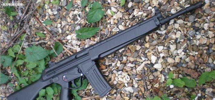 g36自动步枪(gewehr g36)是德国联邦国防军装备的一种自动步枪.