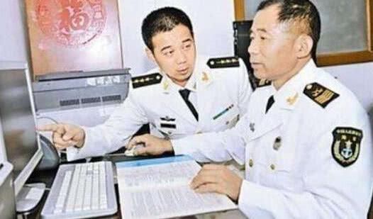 一级军士长是军队里最高的军衔,能享受到什么待遇呢?这里有答案