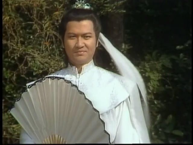 演《射雕英雄传》走红,如今一人成为名医,另一个因减肥过度辞世