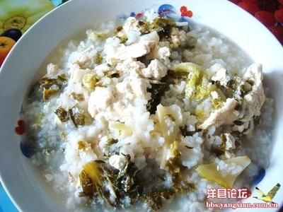 菜豆腐稀饭是洋县地区一种民间家常饭,虽然做的方法不复杂,但因取料