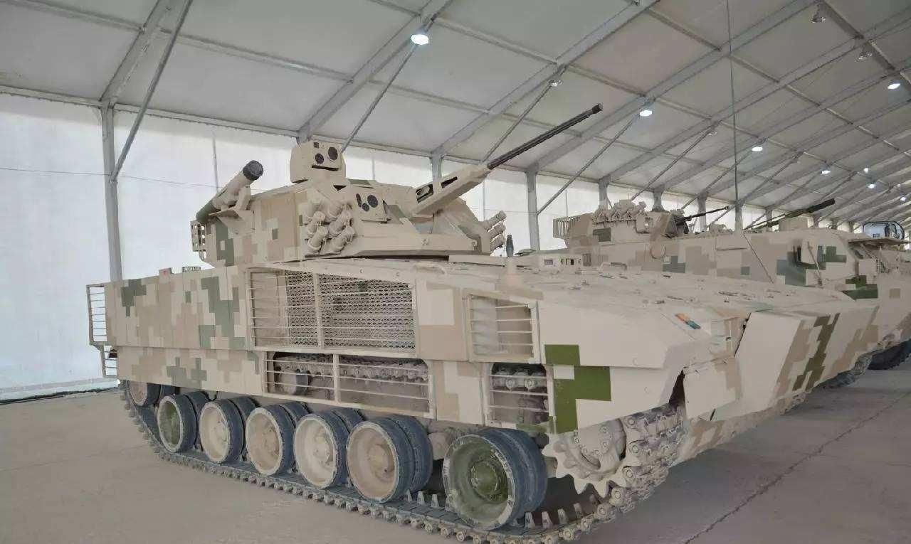 国产外贸重型步兵战车有何特色?充分发挥老式坦克余热