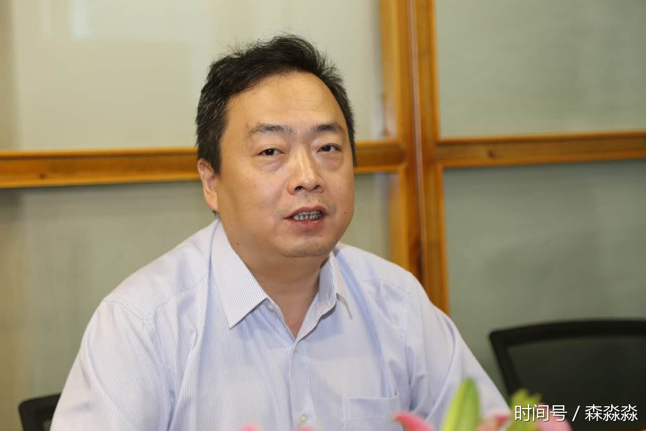 国际围棋大师孔令文西安招募 遇小不点挑战一对四