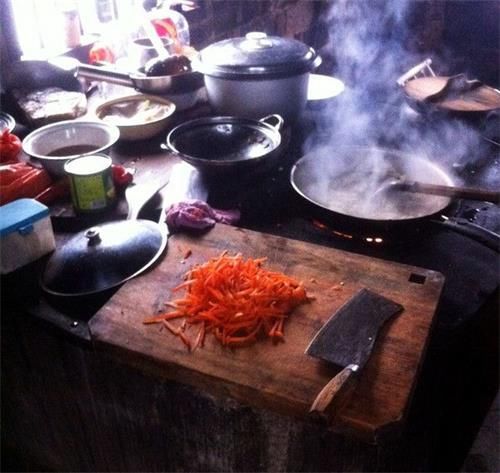 奶奶做的饭能渗出一丝柴火