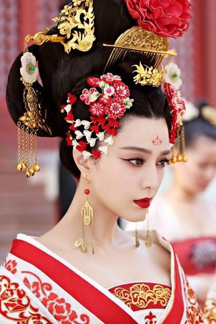 这一个就是我们的威武霸气唯我独尊的武则天范冰冰女神了