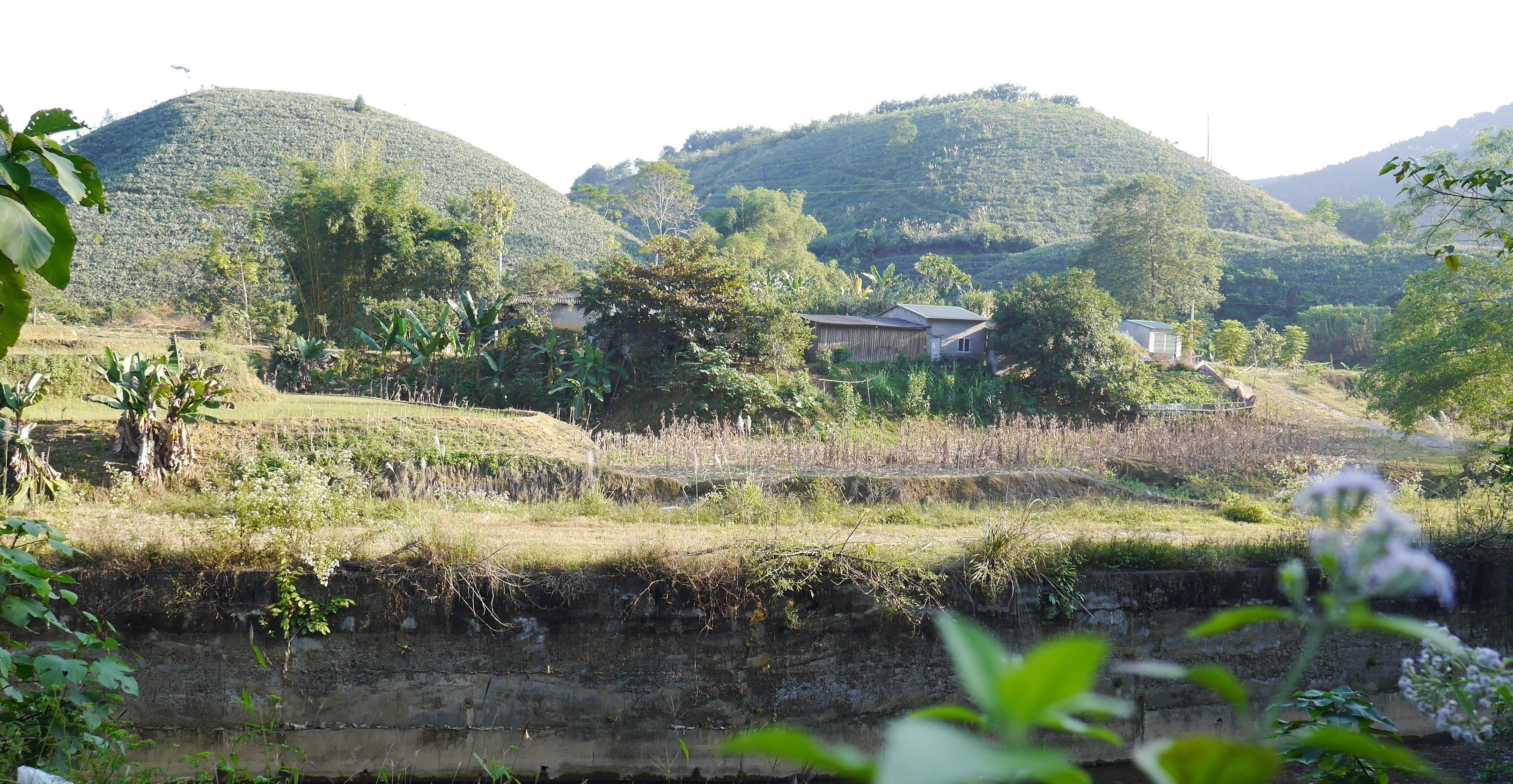 中越边境:一河之隔的越南农村风景