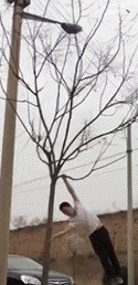 搞笑gif,我吃一口嘛,就吃一勺!